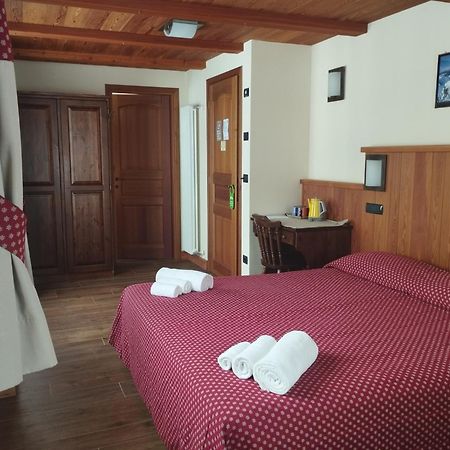 Villa Americana Chambres D'Hotes Champoluc Esterno foto