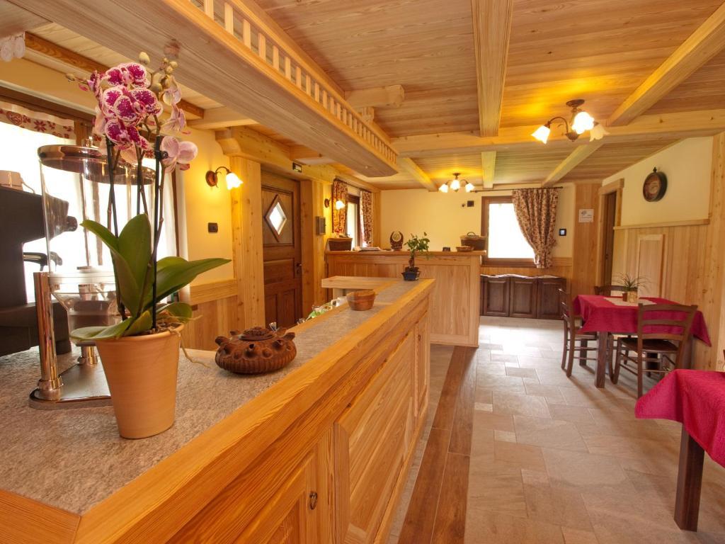 Villa Americana Chambres D'Hotes Champoluc Esterno foto